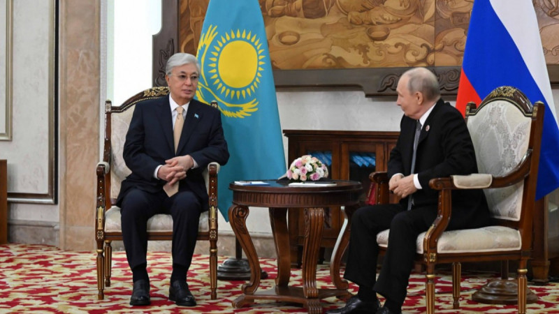 Мемлекет басшысы Ресей Президентімен кездесті