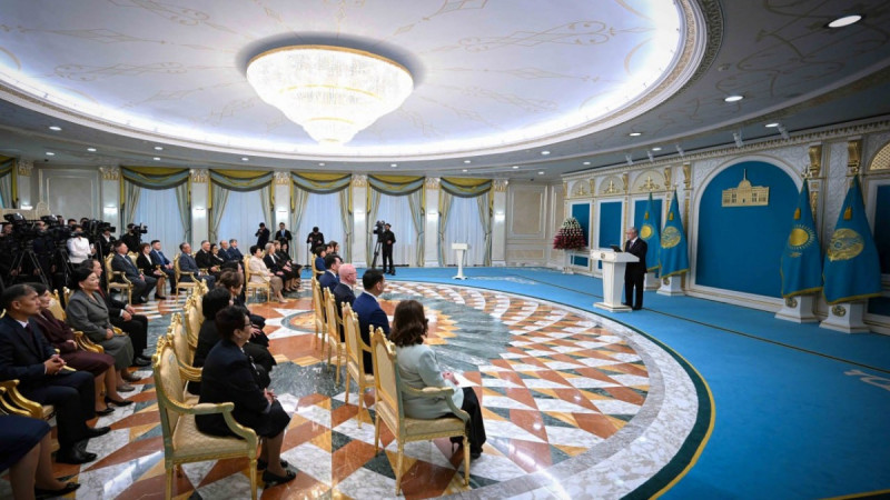 Президент: Педагог мамандығын таңдаған жастардың қатары артып келеді